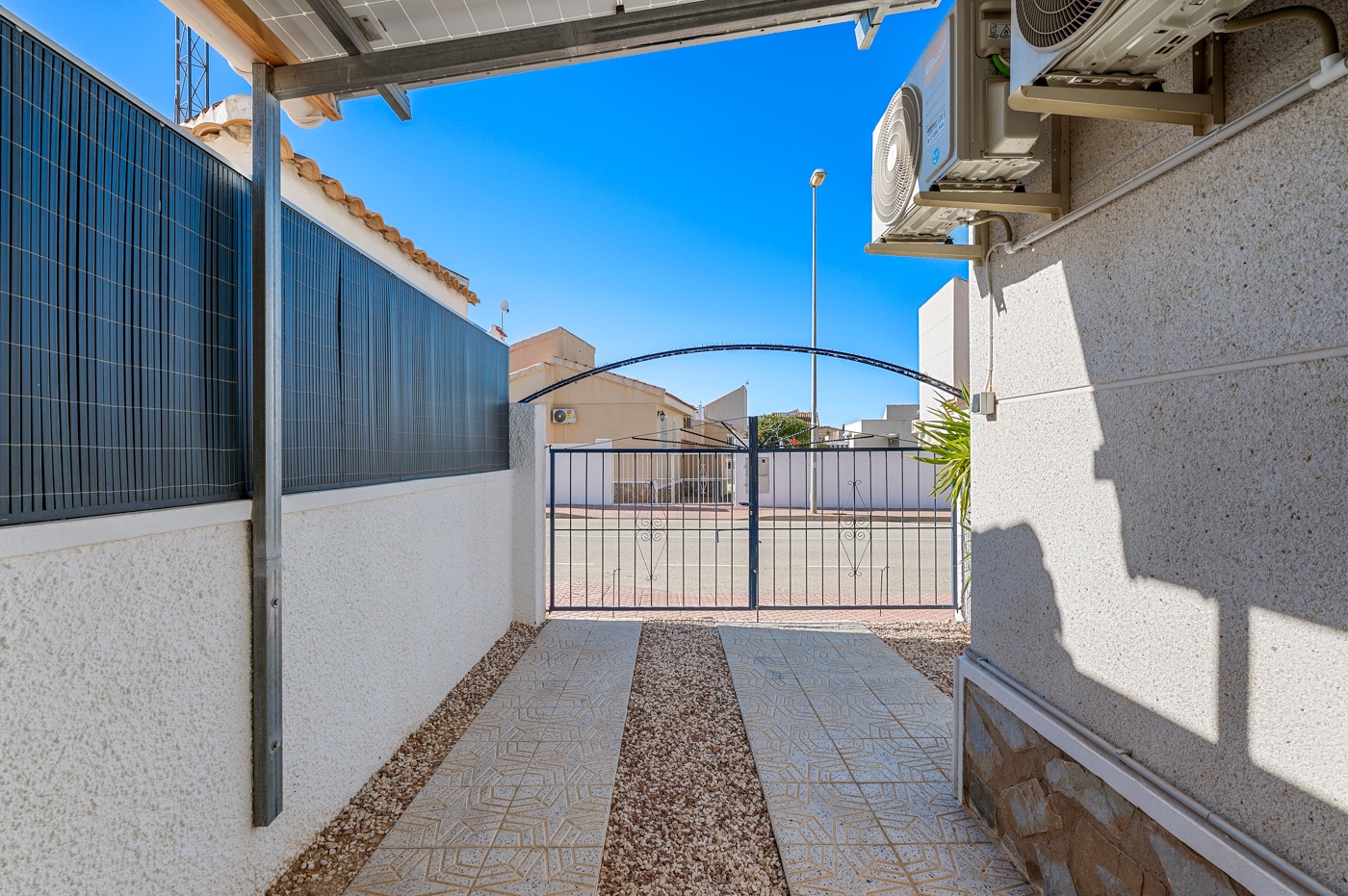 For Sale - 3 Bedroom 2 Bathroom Villa in Ciudad Quesada - Rojales  - Alicante