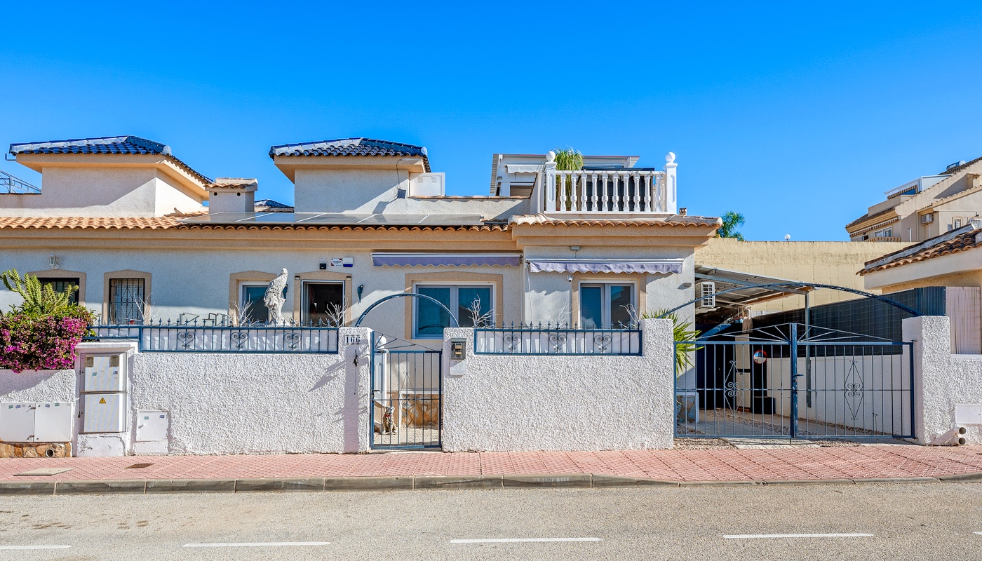 For Sale - 3 Bedroom 2 Bathroom Villa in Ciudad Quesada - Rojales  - Alicante