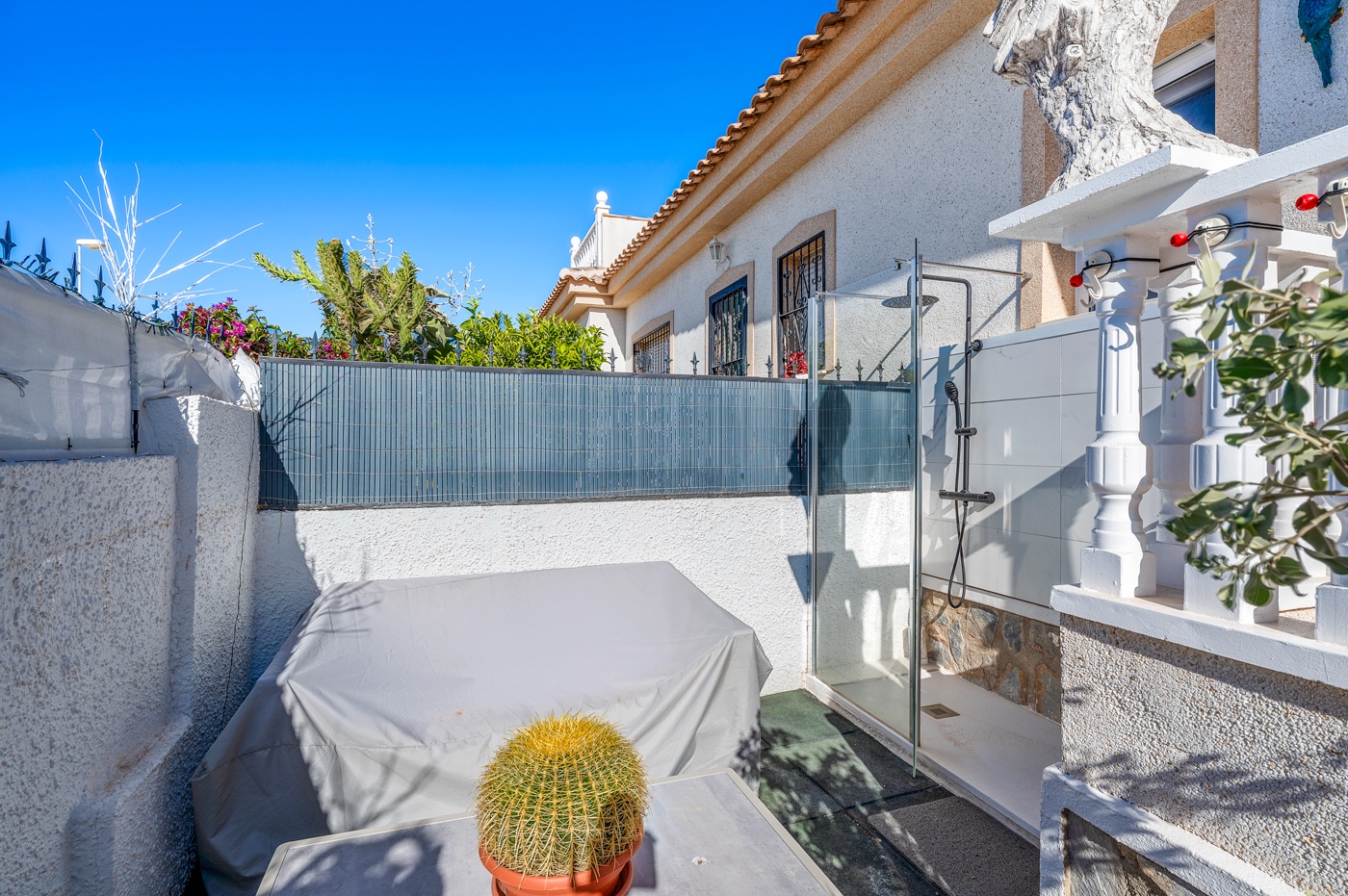 For Sale - 3 Bedroom 2 Bathroom Villa in Ciudad Quesada - Rojales  - Alicante