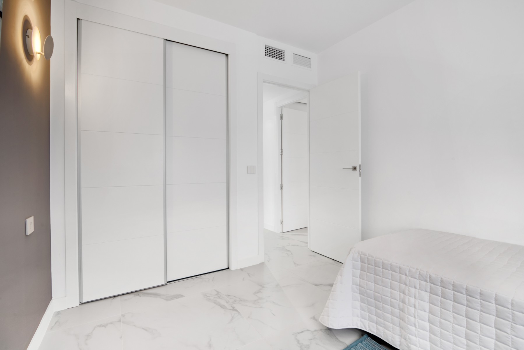 For Sale - 2 Bedroom 2 Bathroom Apartment - Top Floor Apartment in Torrevieja - Punta Prima  - Alicante
