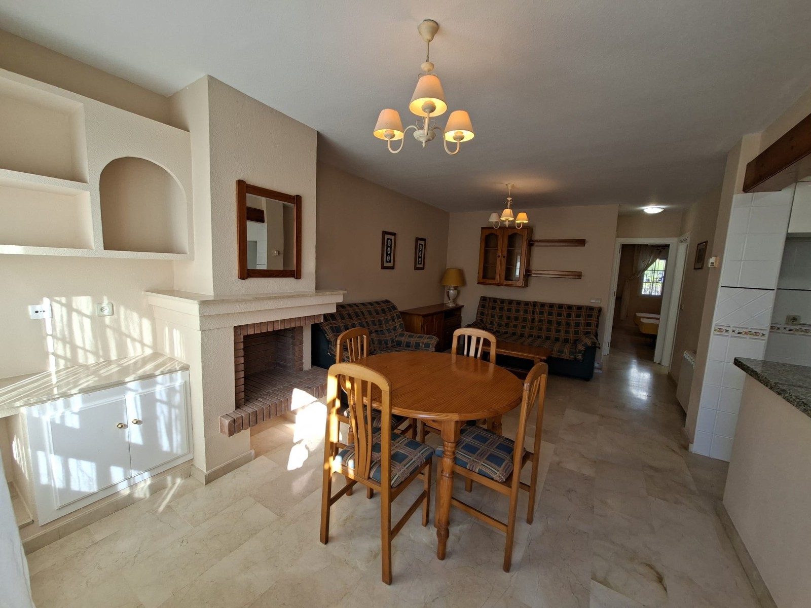 For Sale - 2 Bedroom 1 Bathroom Villa in Villamartin - Villamartin  - Alicante