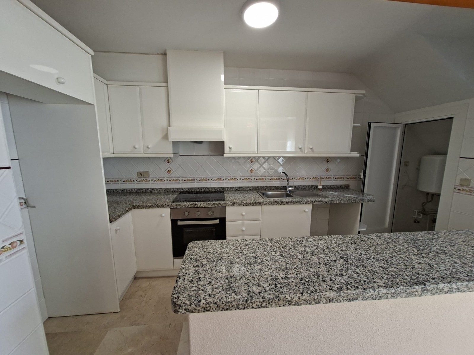 For Sale - 2 Bedroom 1 Bathroom Villa in Villamartin - Villamartin  - Alicante