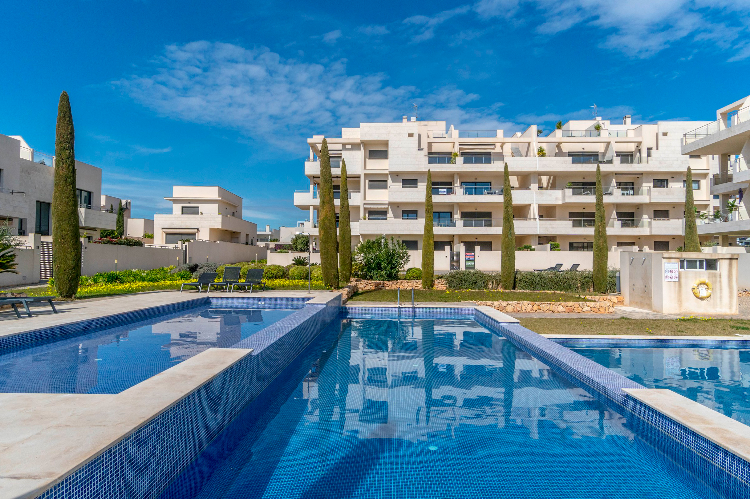 For Sale - 2 Bedroom 2 Bathroom Apartment in Orihuela - Orihuela Costa  - Alicante