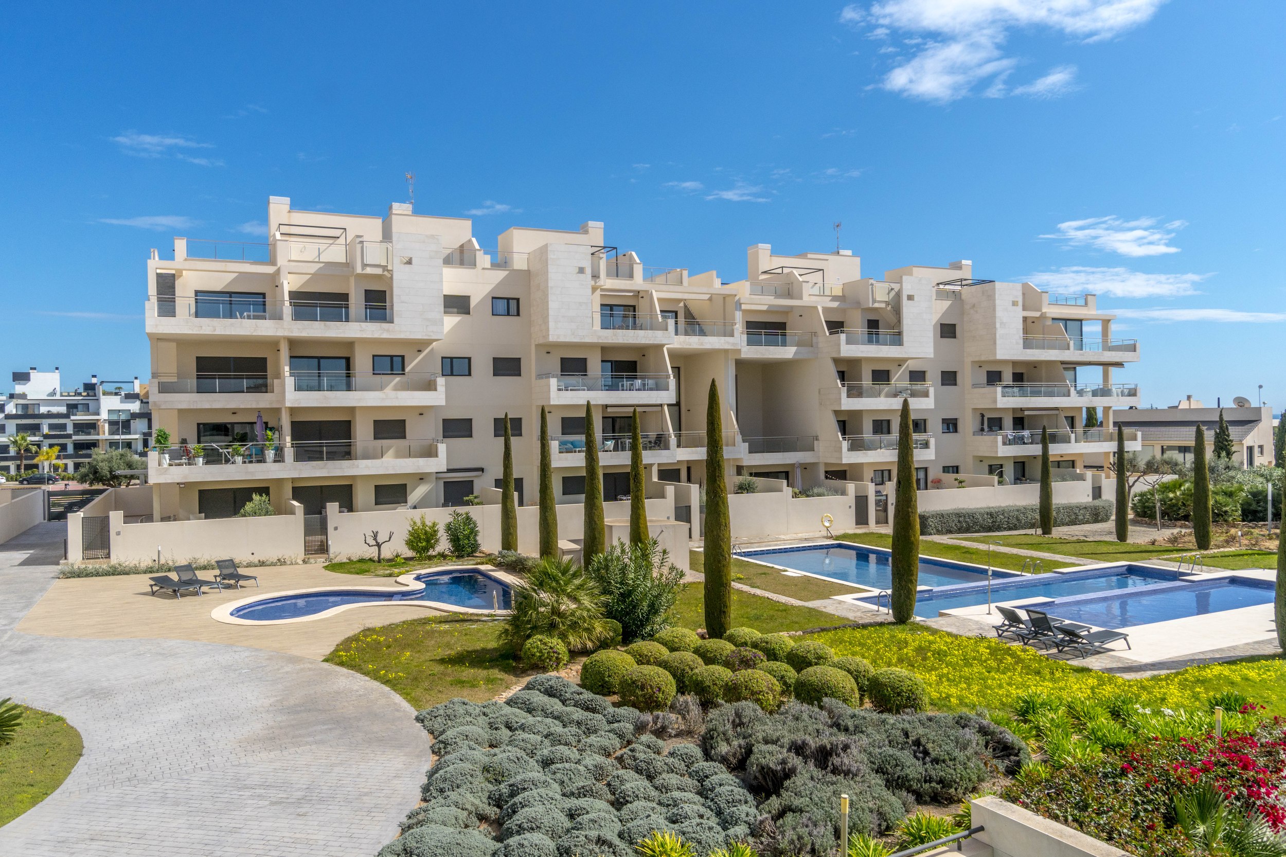 For Sale - 2 Bedroom 2 Bathroom Apartment in Orihuela - Orihuela Costa  - Alicante