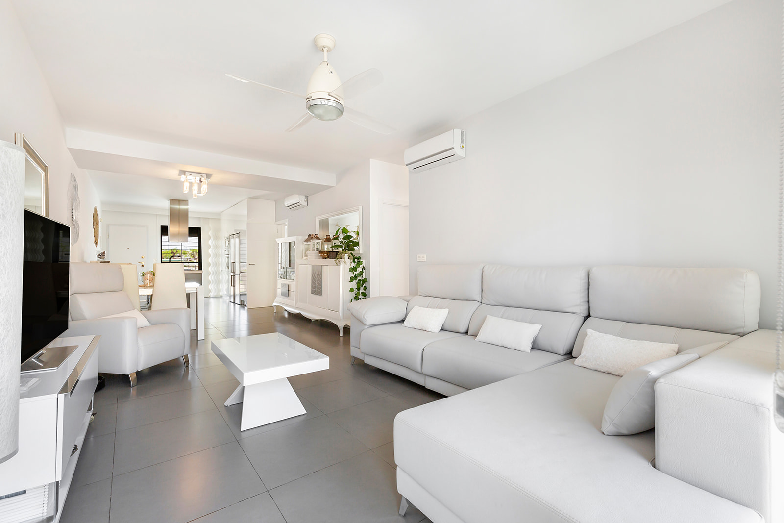 For Sale - 4 Bedroom 3 Bathroom Apartment in Pilar de la Horadada - Torre de la Horadada  - Alicante
