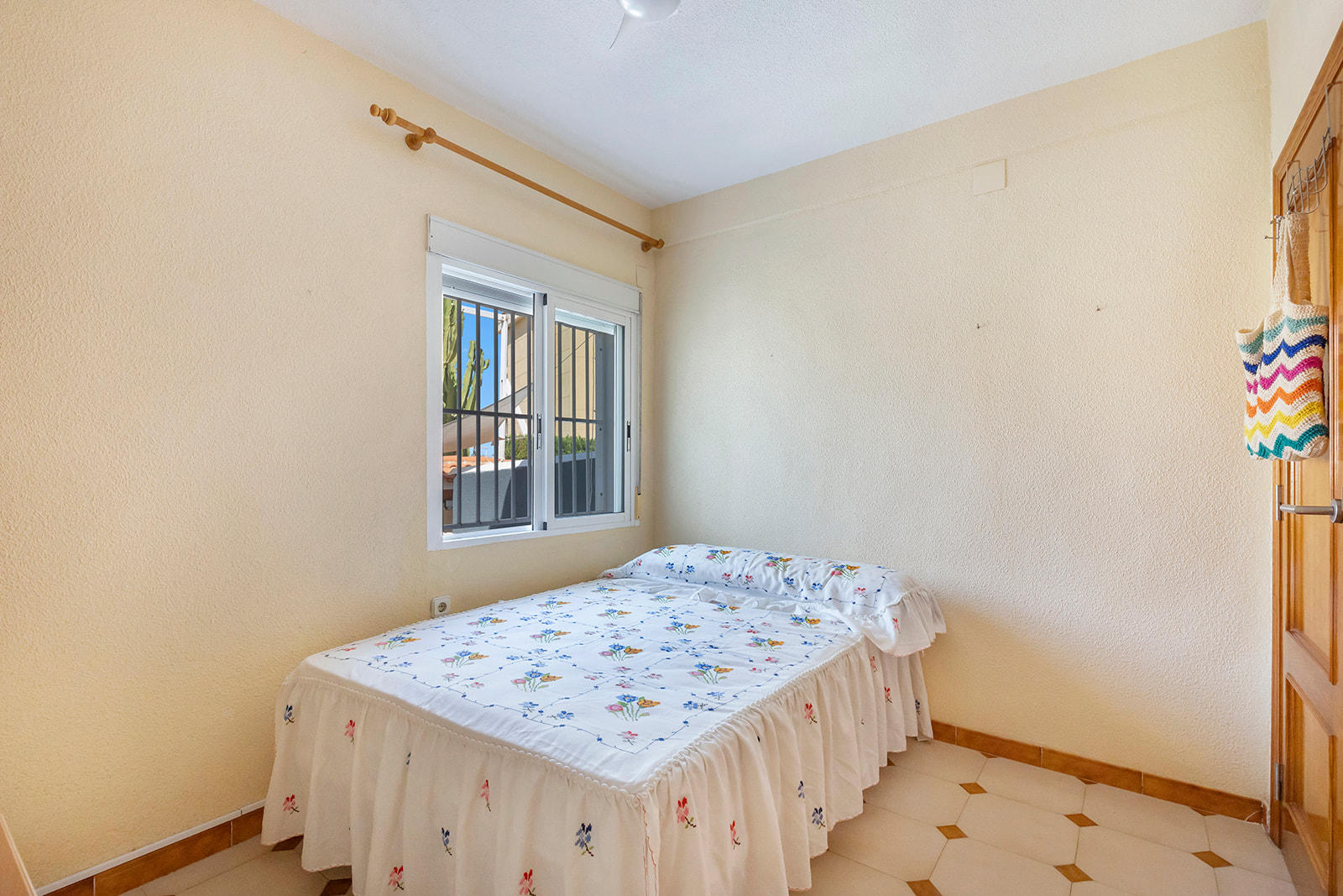 For Sale - 4 Bedroom 2 Bathroom Villa in Torrevieja - Rocio del Mar  - Alicante