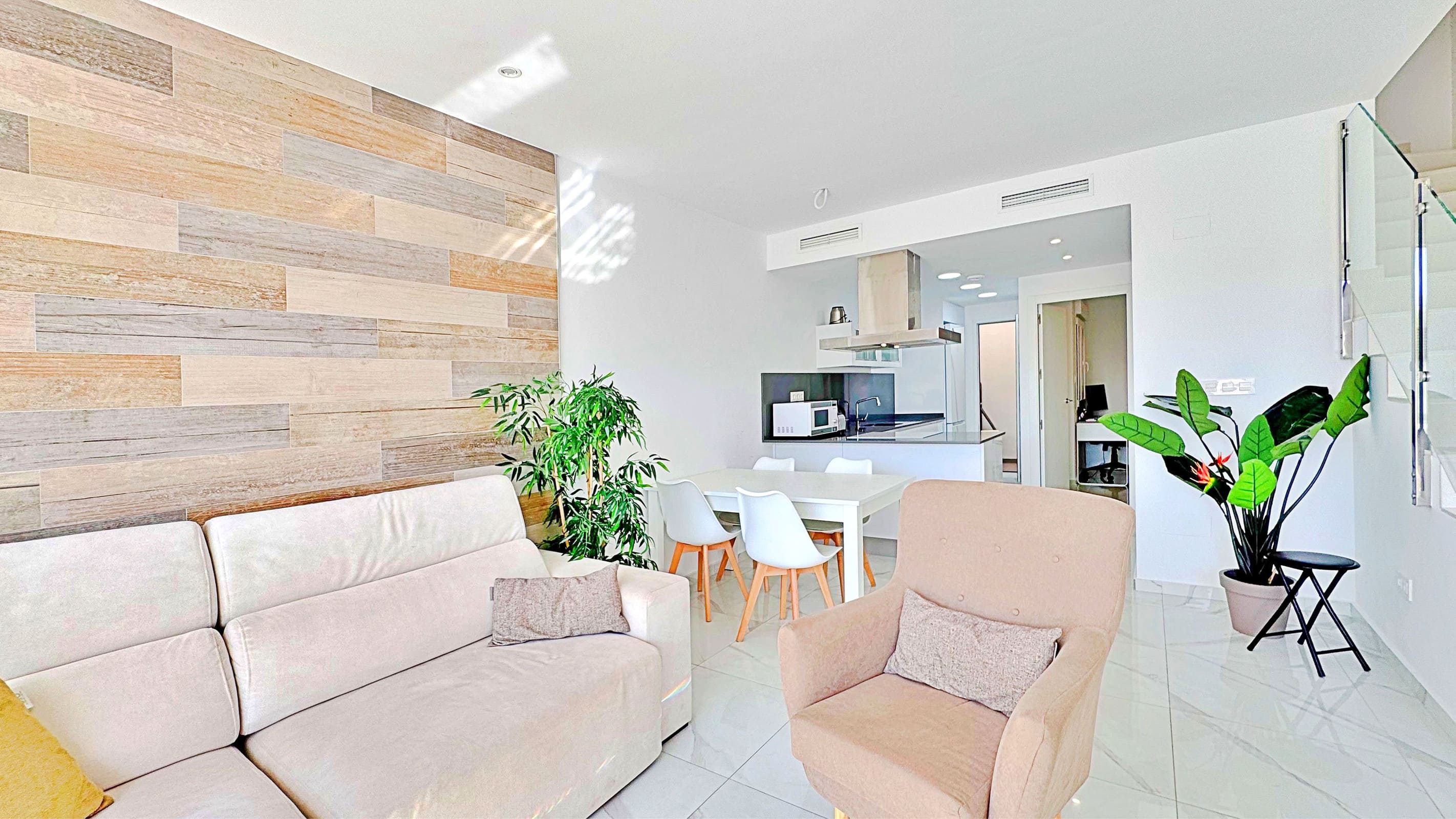 For Sale - 3 Bedroom 3 Bathroom Townhouse in Torrevieja - Los Balcones  - Alicante