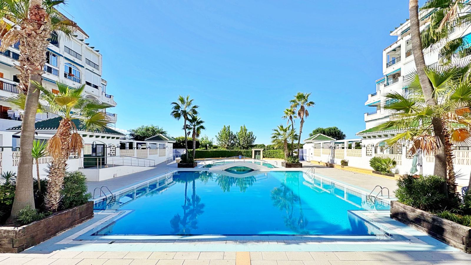 For Sale - 1 Bedroom 1 Bathroom Apartment in Torrevieja - La Mata  - Alicante