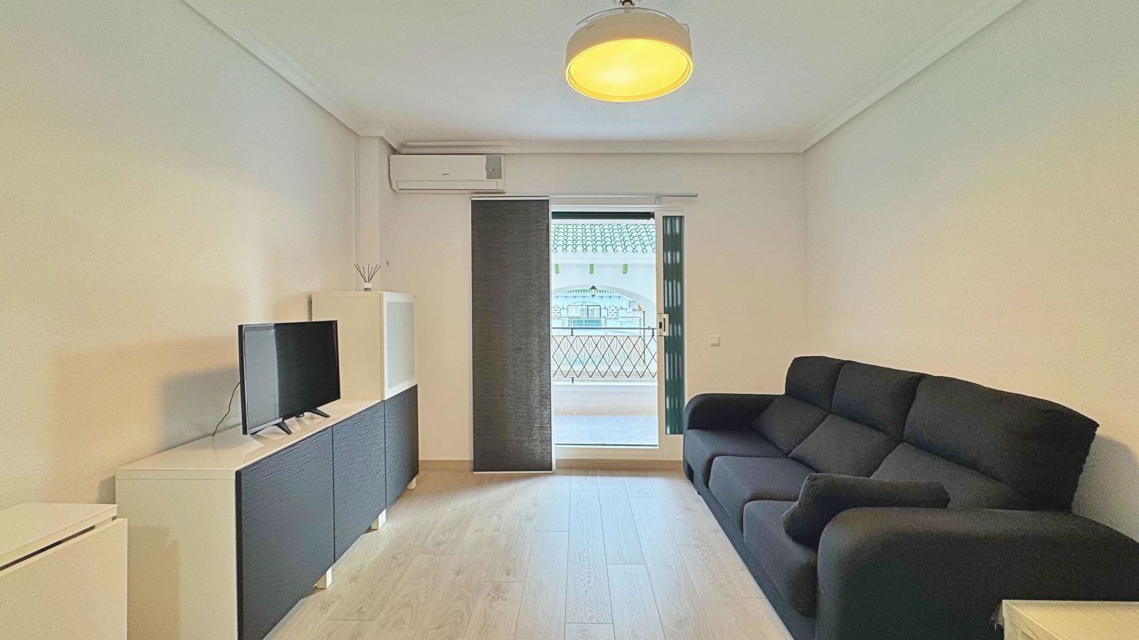 For Sale - 1 Bedroom 1 Bathroom Apartment in Torrevieja - La Mata  - Alicante