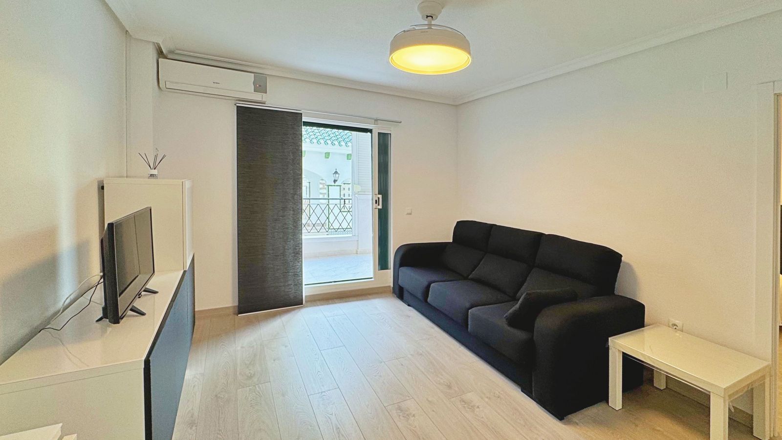 For Sale - 1 Bedroom 1 Bathroom Apartment in Torrevieja - La Mata  - Alicante