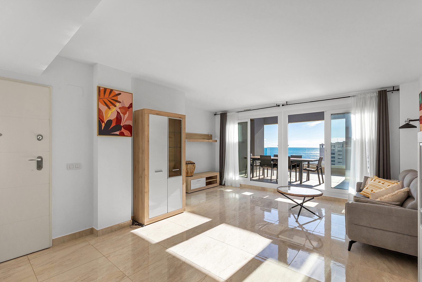For Sale - 3 Bedroom 2 Bathroom Penthouse in Torrevieja - Punta Prima  - Alicante