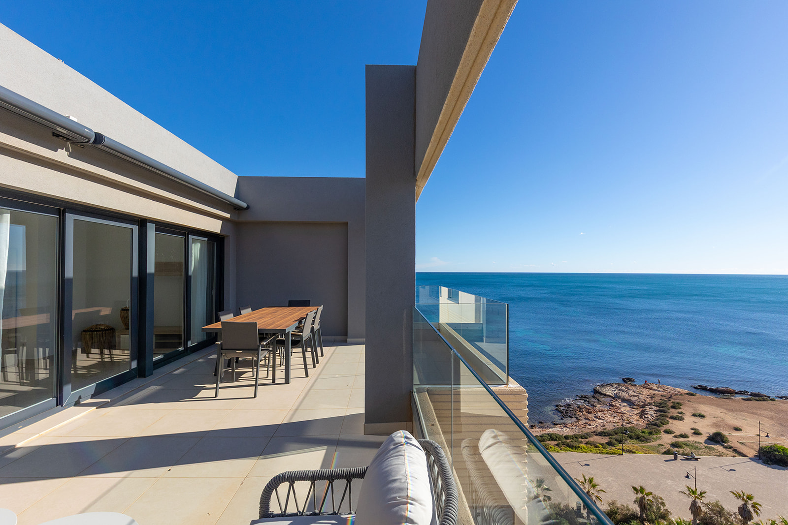 For Sale - 3 Bedroom 2 Bathroom Penthouse in Torrevieja - Punta Prima  - Alicante