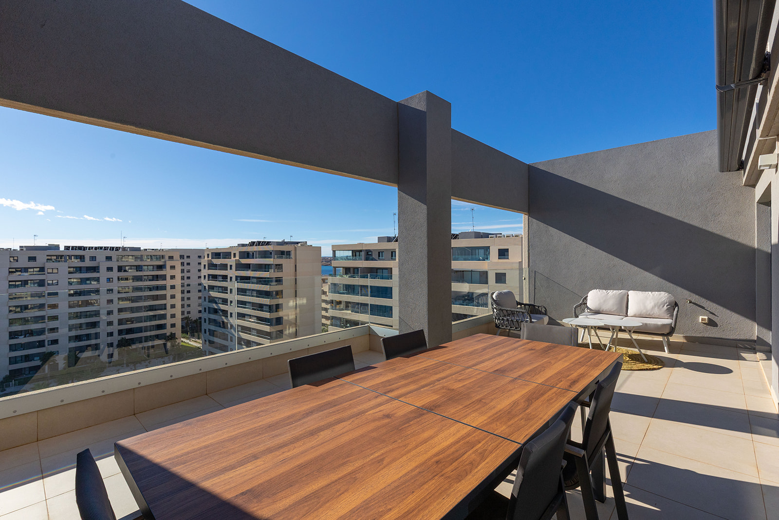 For Sale - 3 Bedroom 2 Bathroom Penthouse in Torrevieja - Punta Prima  - Alicante