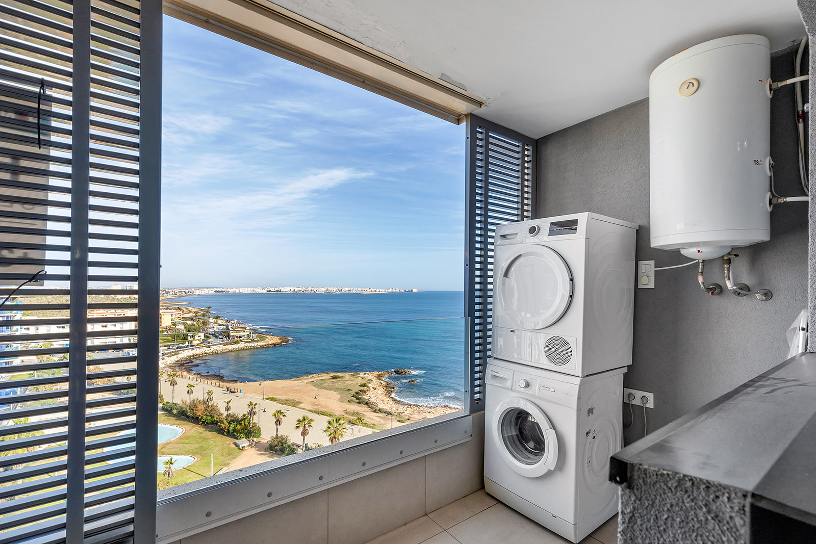 For Sale - 3 Bedroom 2 Bathroom Penthouse in Torrevieja - Punta Prima  - Alicante