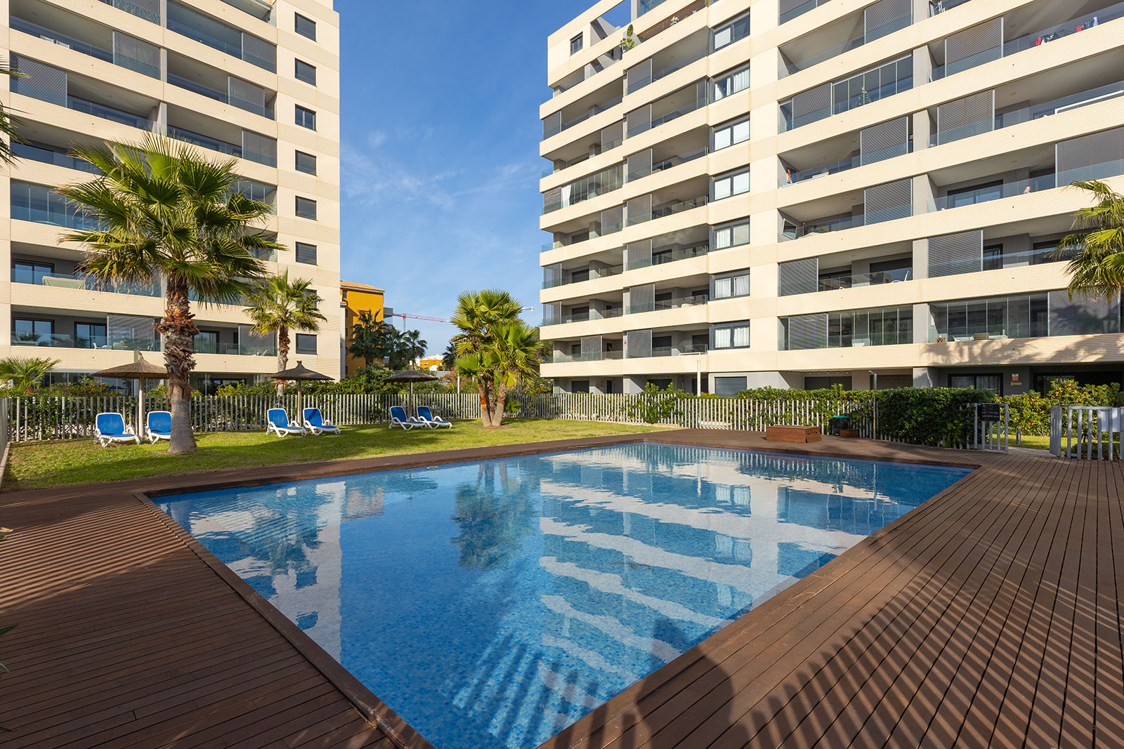 For Sale - 3 Bedroom 2 Bathroom Penthouse in Torrevieja - Punta Prima  - Alicante