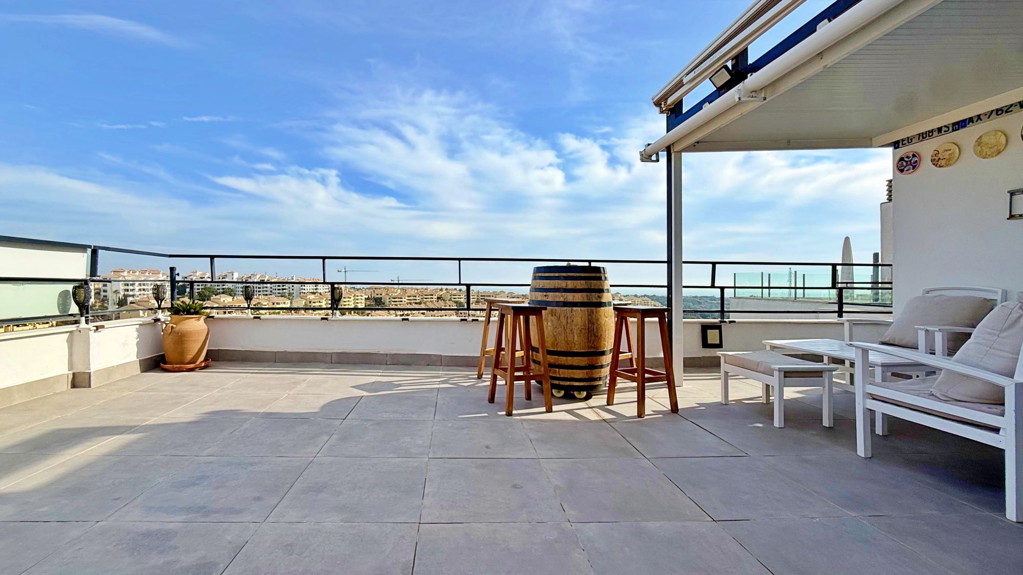 For Sale - 2 Bedroom 2 Bathroom Apartment in Orihuela Costa - Campoamor  - Alicante