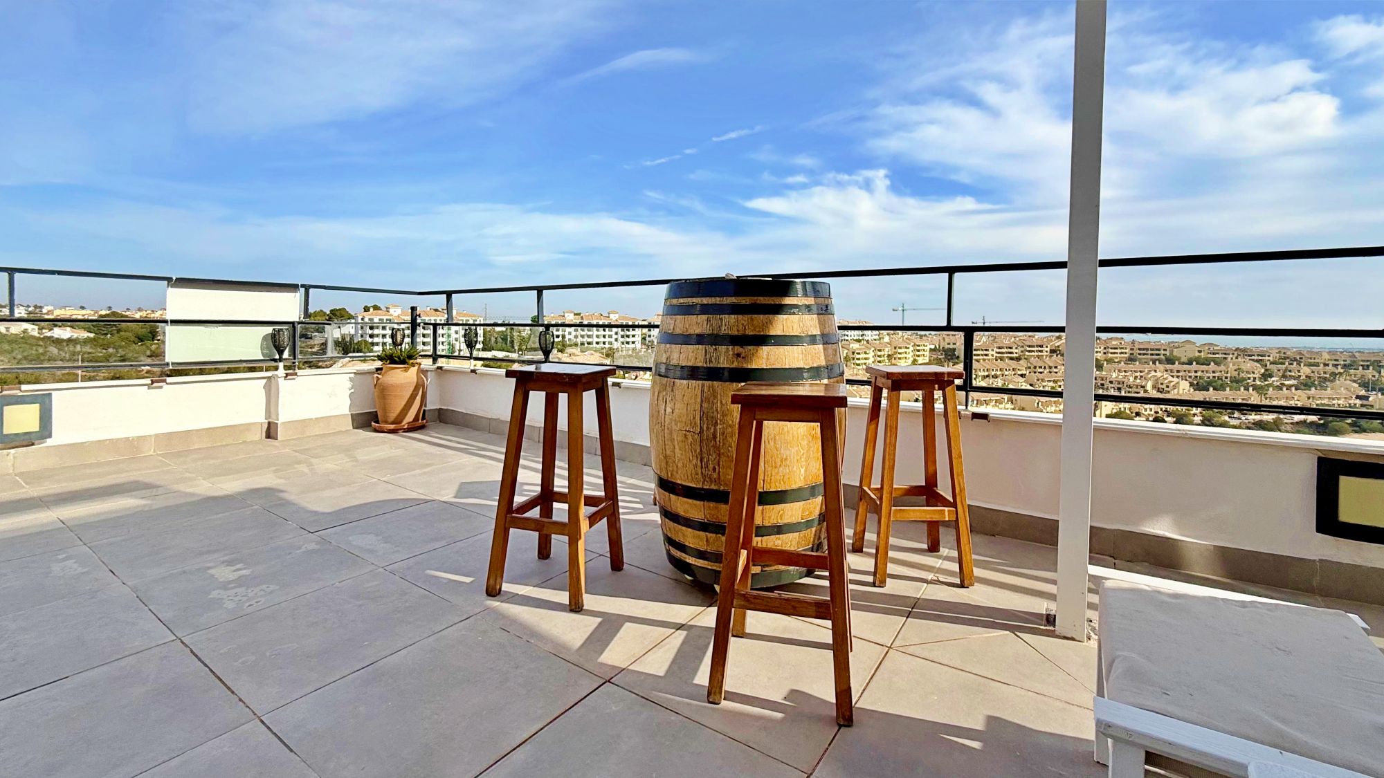 For Sale - 2 Bedroom 2 Bathroom Apartment in Orihuela Costa - Campoamor  - Alicante