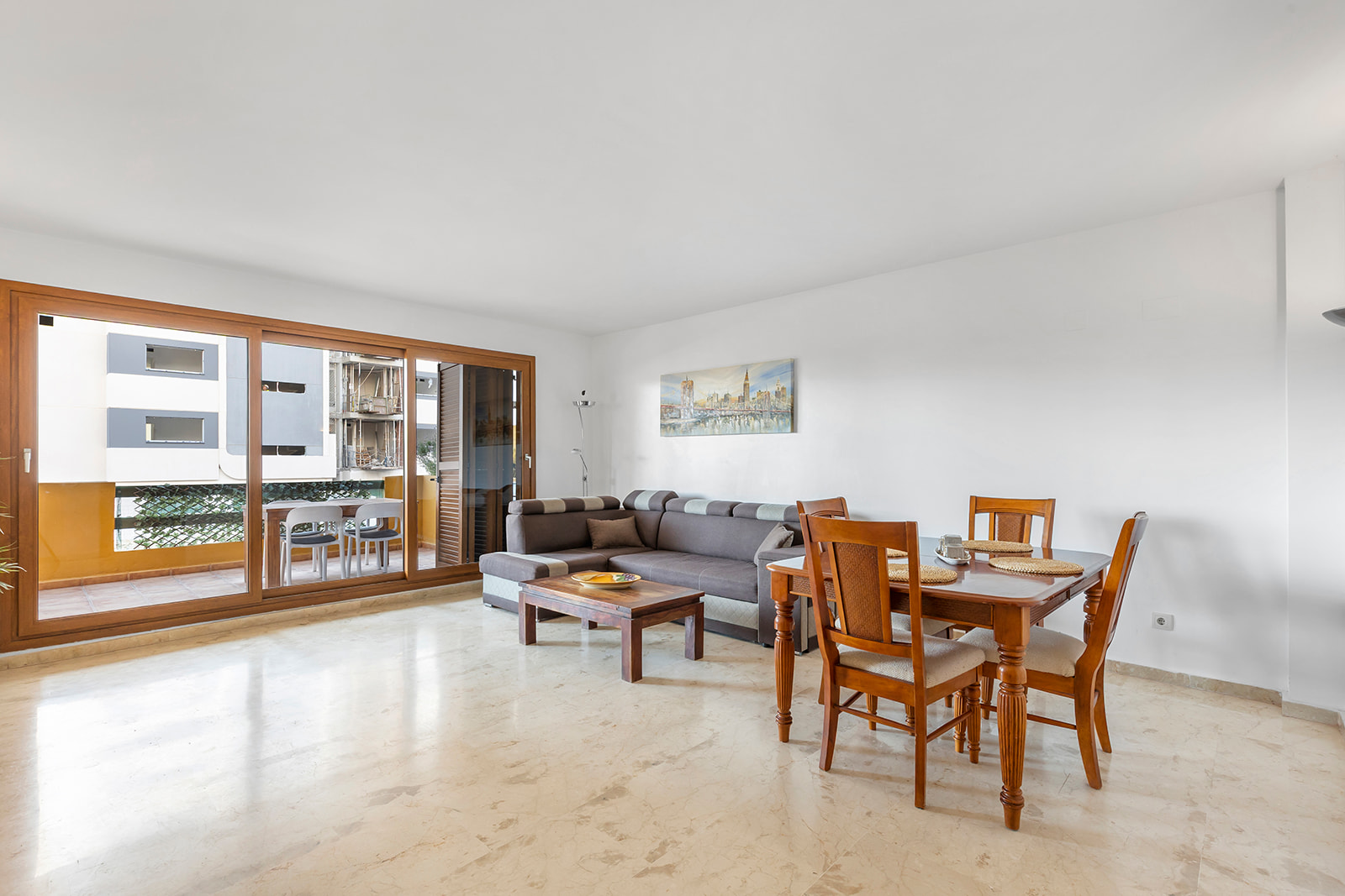 For Sale - 2 Bedroom 2 Bathroom Apartment in Torrevieja - Punta Prima  - Alicante