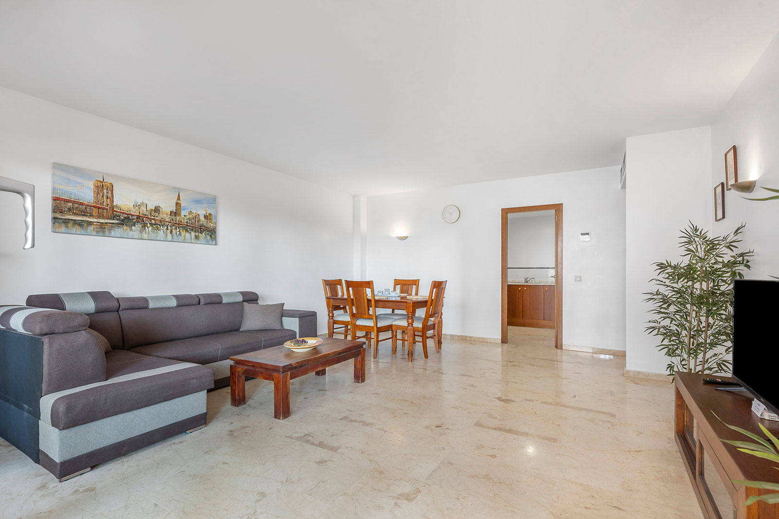 For Sale - 2 Bedroom 2 Bathroom Apartment in Torrevieja - Punta Prima  - Alicante