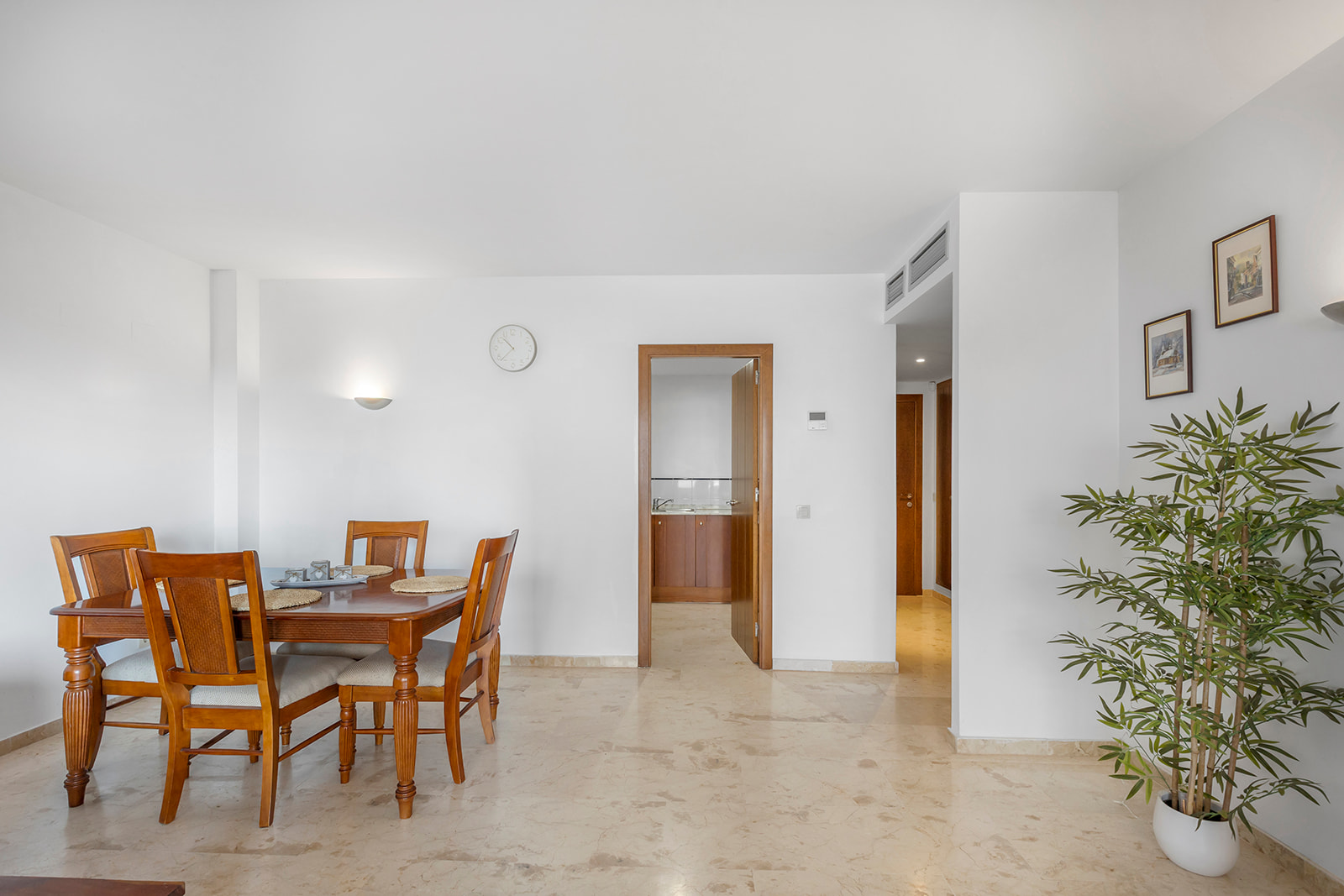 For Sale - 2 Bedroom 2 Bathroom Apartment in Torrevieja - Punta Prima  - Alicante