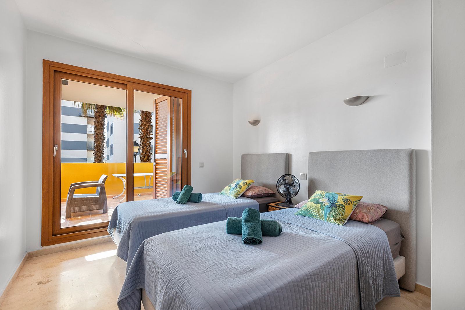 For Sale - 2 Bedroom 2 Bathroom Apartment in Torrevieja - Punta Prima  - Alicante