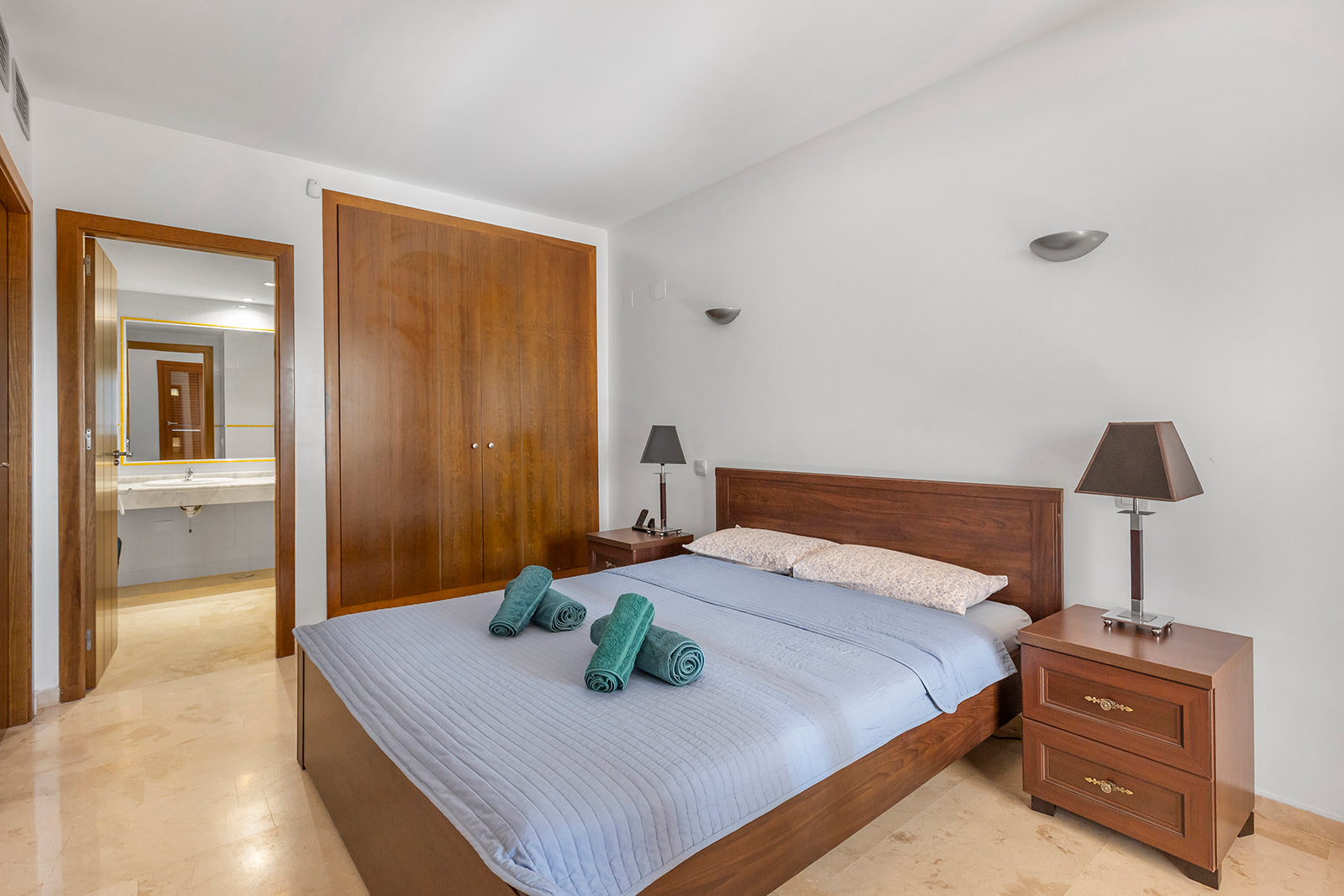 For Sale - 2 Bedroom 2 Bathroom Apartment in Torrevieja - Punta Prima  - Alicante