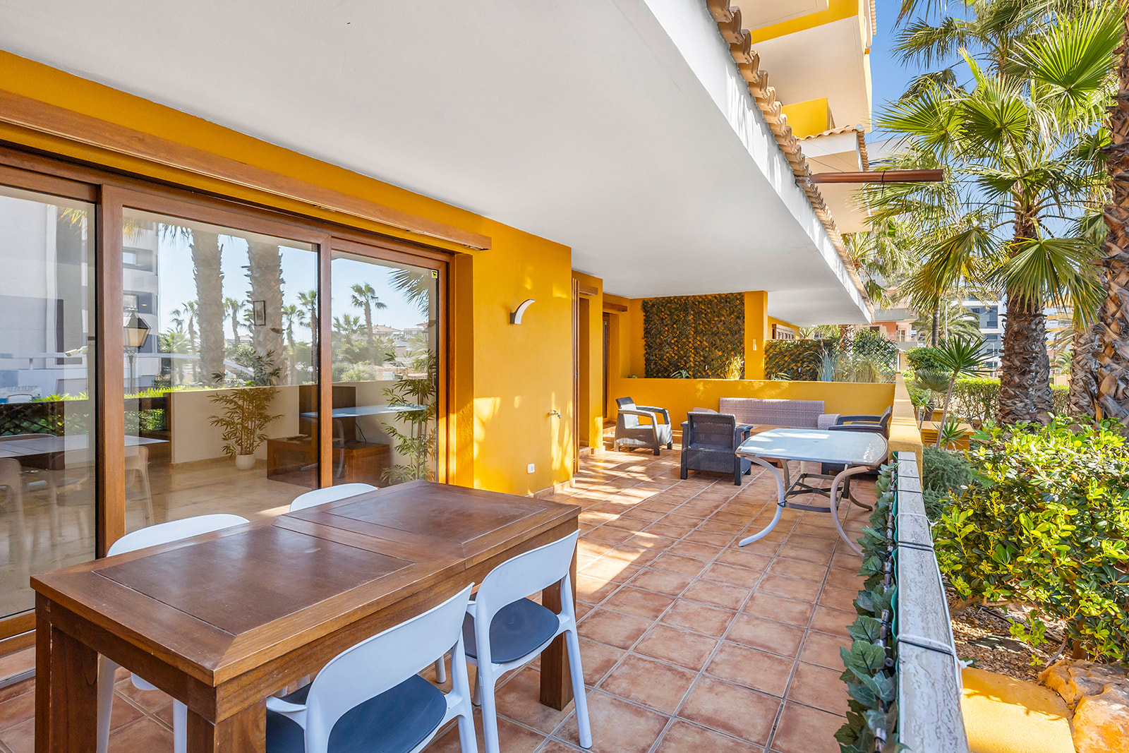 For Sale - 2 Bedroom 2 Bathroom Apartment in Torrevieja - Punta Prima  - Alicante