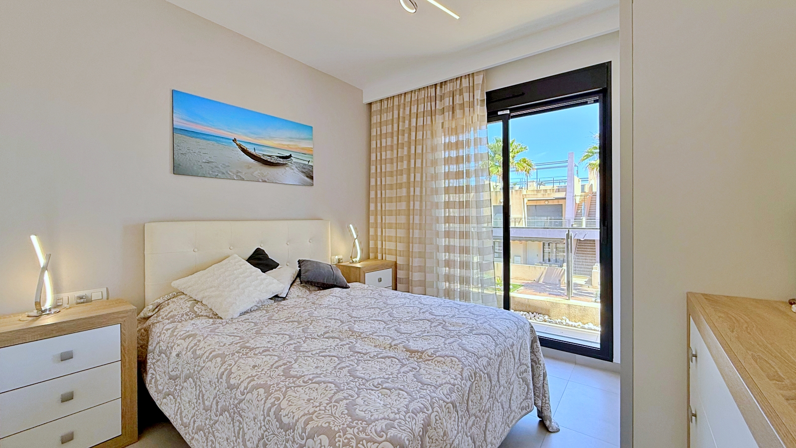 For Sale - 3 Bedroom 2 Bathroom Penthouse in Pilar de la Horadada - Torre de la Horadada  - Alicante