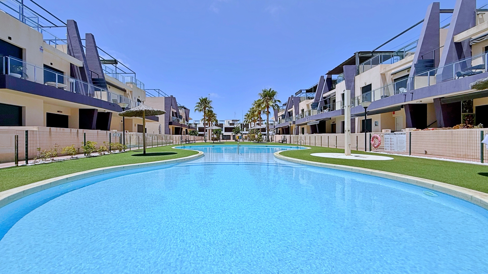 For Sale - 3 Bedroom 2 Bathroom Penthouse in Pilar de la Horadada - Torre de la Horadada  - Alicante