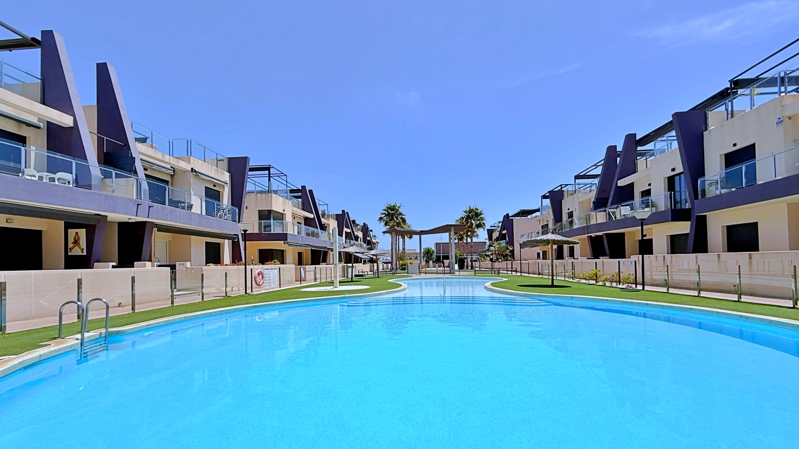 For Sale - 3 Bedroom 2 Bathroom Penthouse in Pilar de la Horadada - Torre de la Horadada  - Alicante