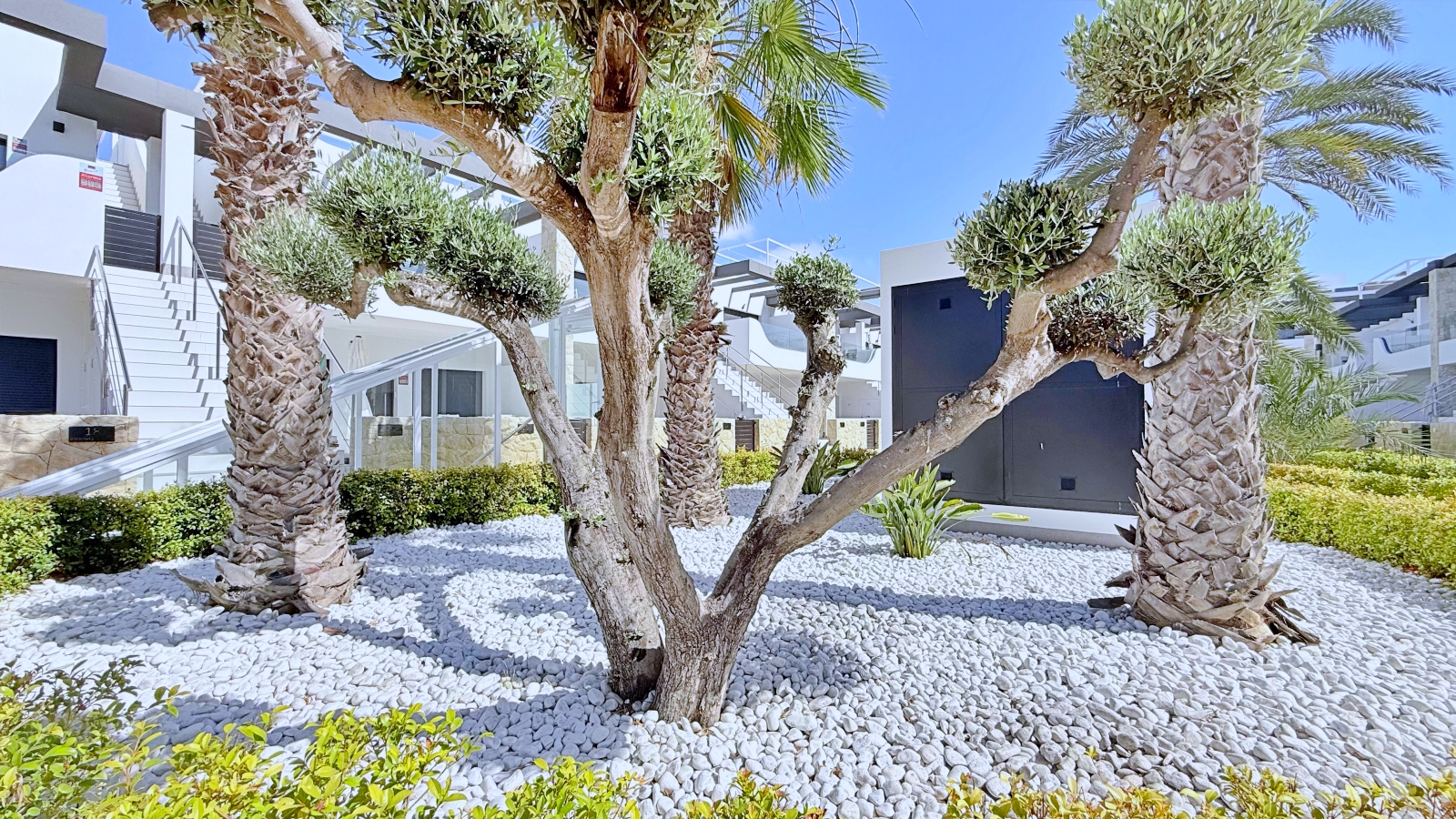 For Sale - 2 Bedroom 2 Bathroom Penthouse in Orihuela Costa - Punta Prima  - Alicante