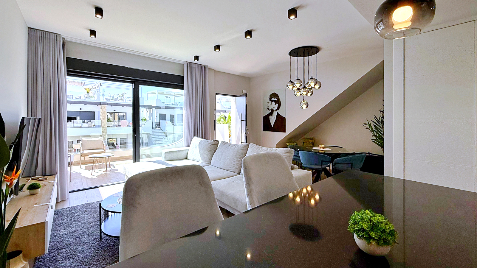 For Sale - 2 Bedroom 2 Bathroom Penthouse in Orihuela Costa - Punta Prima  - Alicante