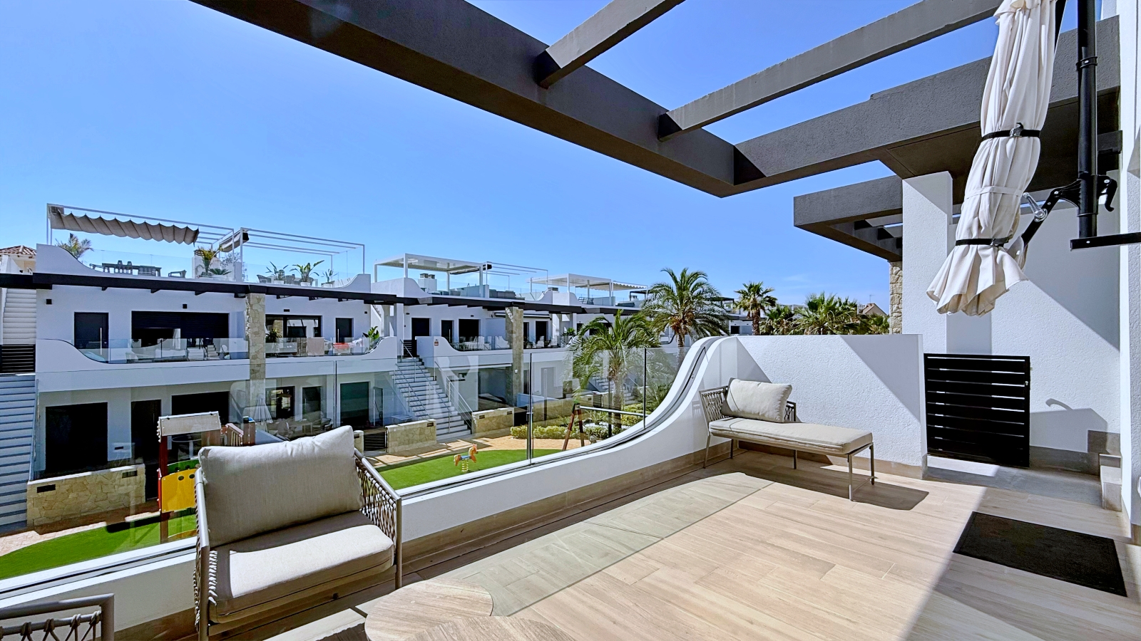 For Sale - 2 Bedroom 2 Bathroom Penthouse in Orihuela Costa - Punta Prima  - Alicante