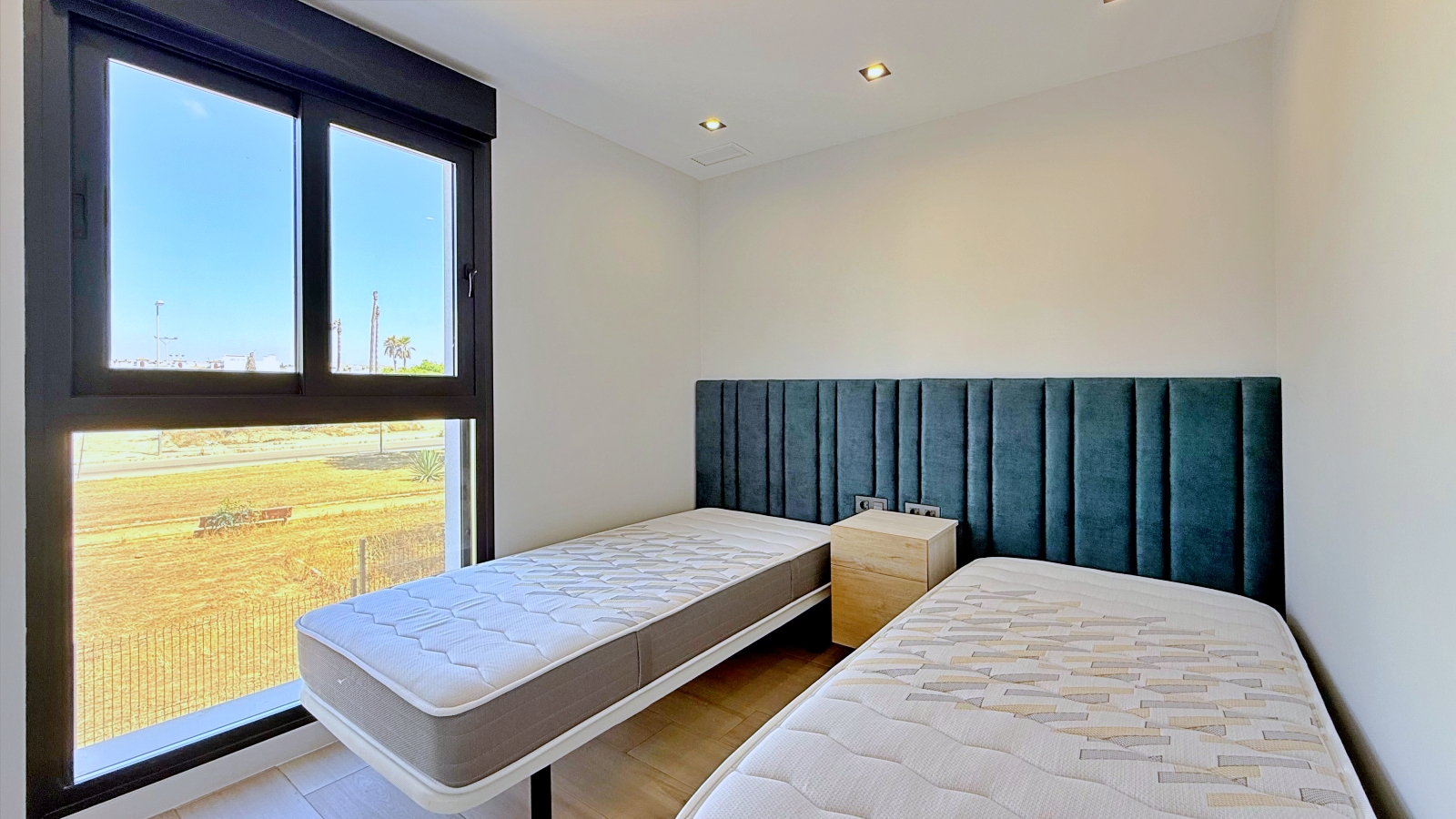 For Sale - 2 Bedroom 2 Bathroom Penthouse in Orihuela Costa - Punta Prima  - Alicante
