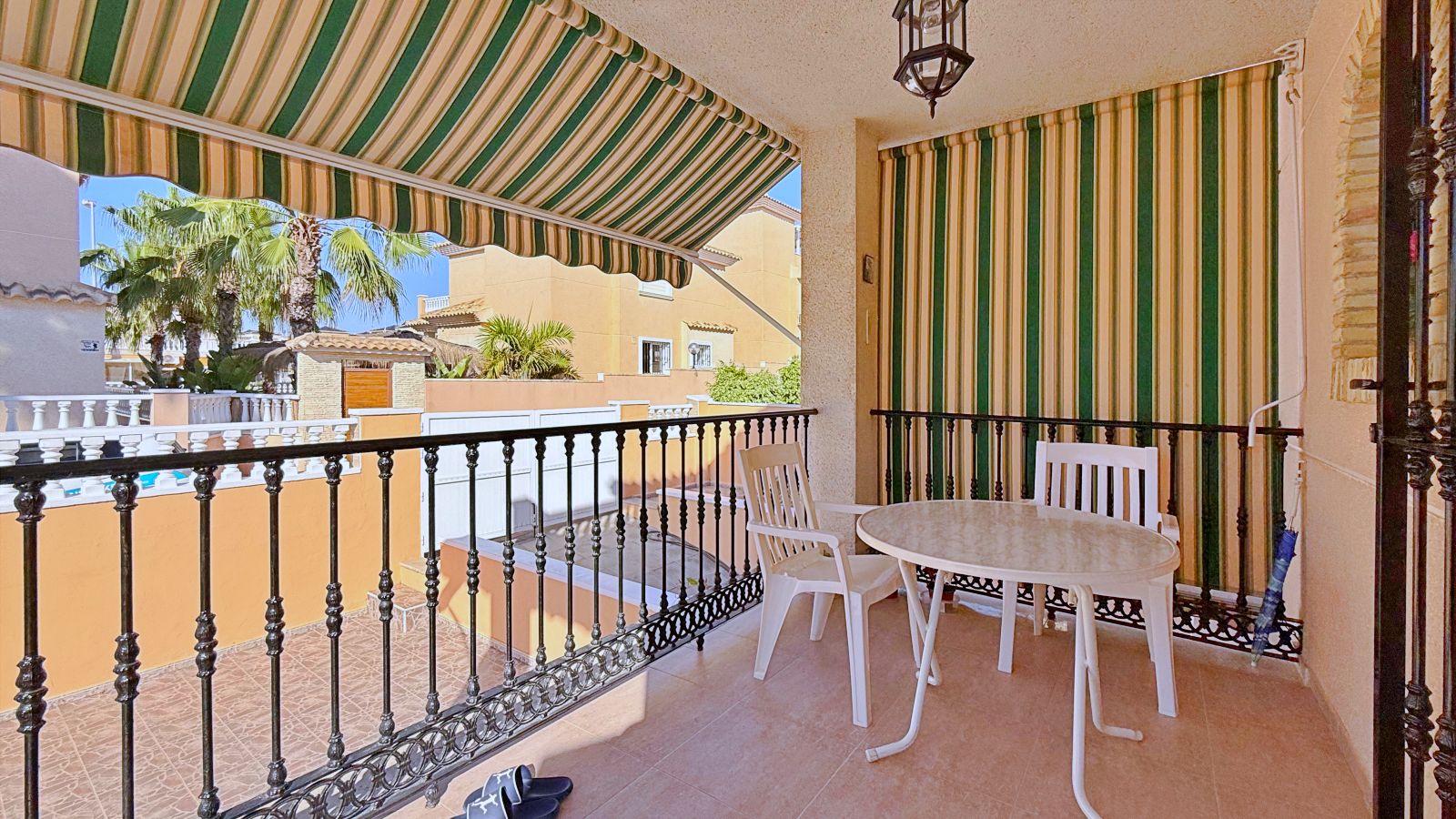 For Sale - 4 Bedroom 2 Bathroom Villa in Orihuela - Orihuela Costa  - Alicante
