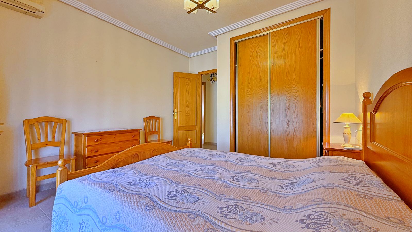 For Sale - 4 Bedroom 2 Bathroom Villa in Orihuela - Orihuela Costa  - Alicante