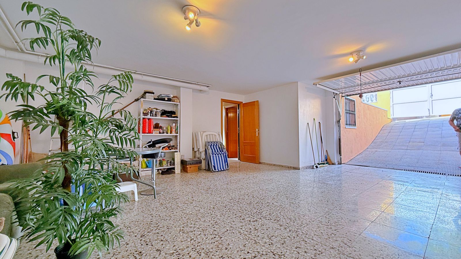 For Sale - 4 Bedroom 2 Bathroom Villa in Orihuela - Orihuela Costa  - Alicante