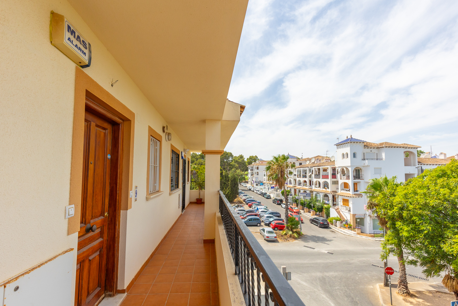 For Sale - 2 Bedroom 1 Bathroom Apartment in Orihuela - Villamartin  - Alicante