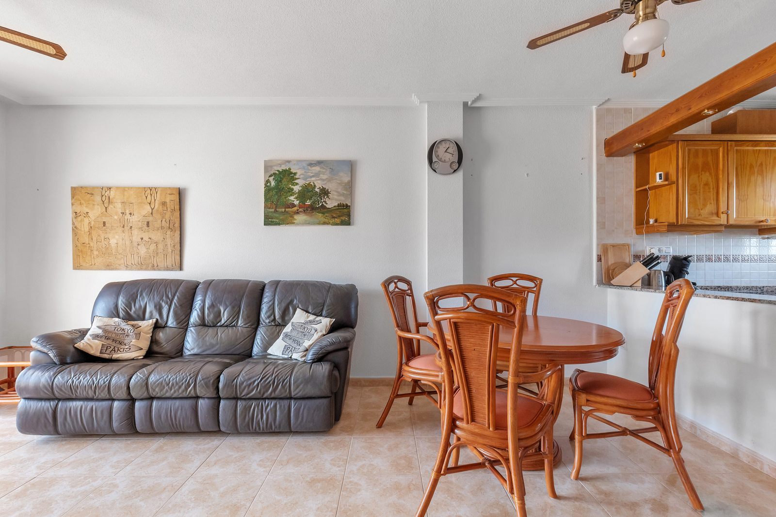 For Sale - 2 Bedroom 1 Bathroom Apartment in Orihuela - Villamartin  - Alicante