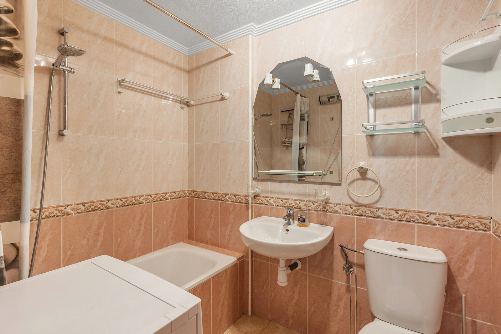 For Sale - 2 Bedroom 1 Bathroom Apartment in Orihuela - Villamartin  - Alicante