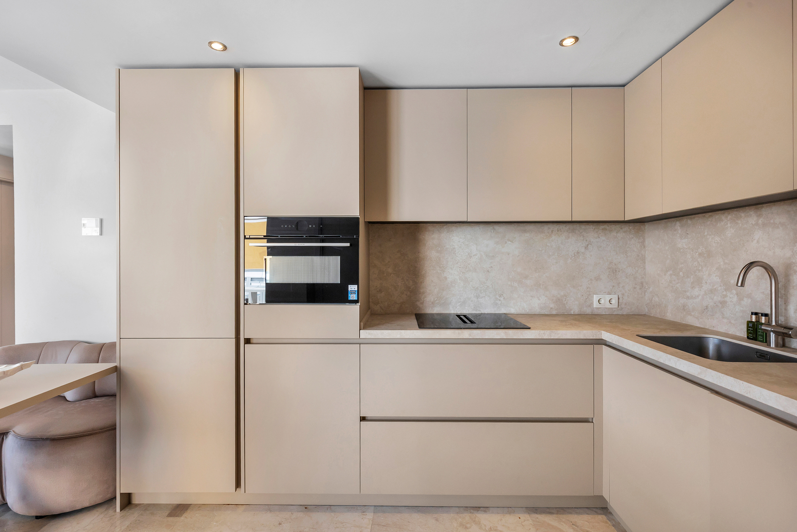 For Sale - 3 Bedroom 2 Bathroom Apartment in Torrevieja - Punta Prima  - Alicante