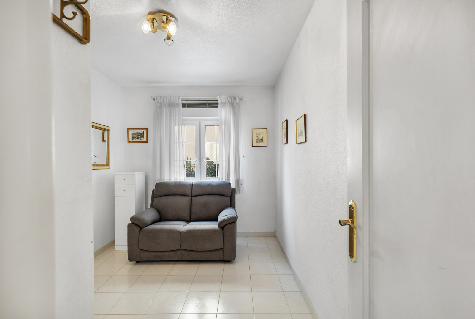 For Sale - 2 Bedroom 1 Bathroom Apartment in Guardamar del Segura - Guardamar del Segura  - Alicante
