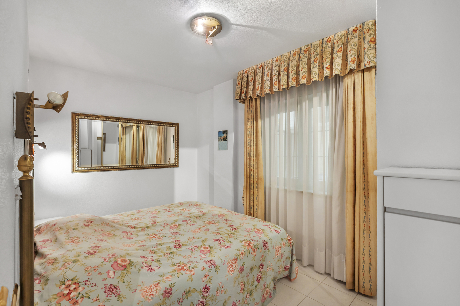 For Sale - 2 Bedroom 1 Bathroom Apartment in Guardamar del Segura - Guardamar del Segura  - Alicante