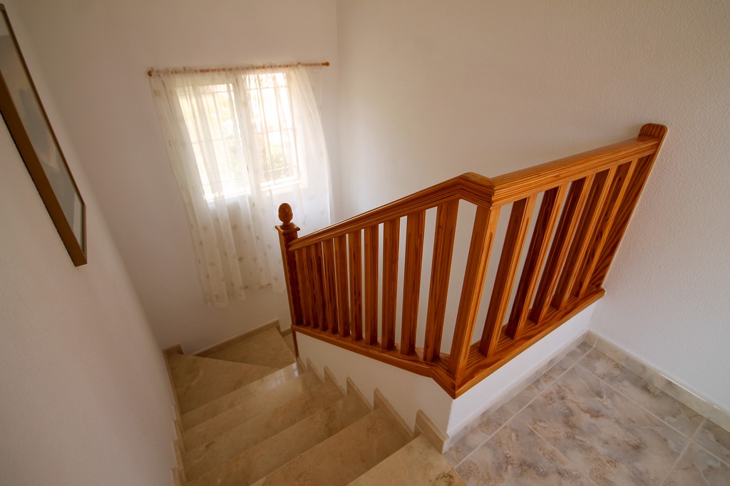 For Sale - Beautifully presented 3 bed villa with communal pool -  - Alicante