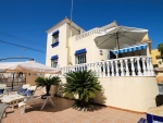 CV0865, Beautifully presented 3 bed villa with communal pool