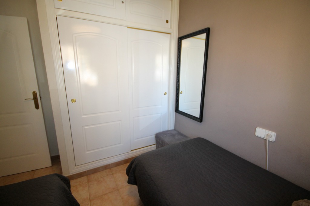 For Sale - Beautifully presented 4 bedroom villa with communal pool -  - Alicante