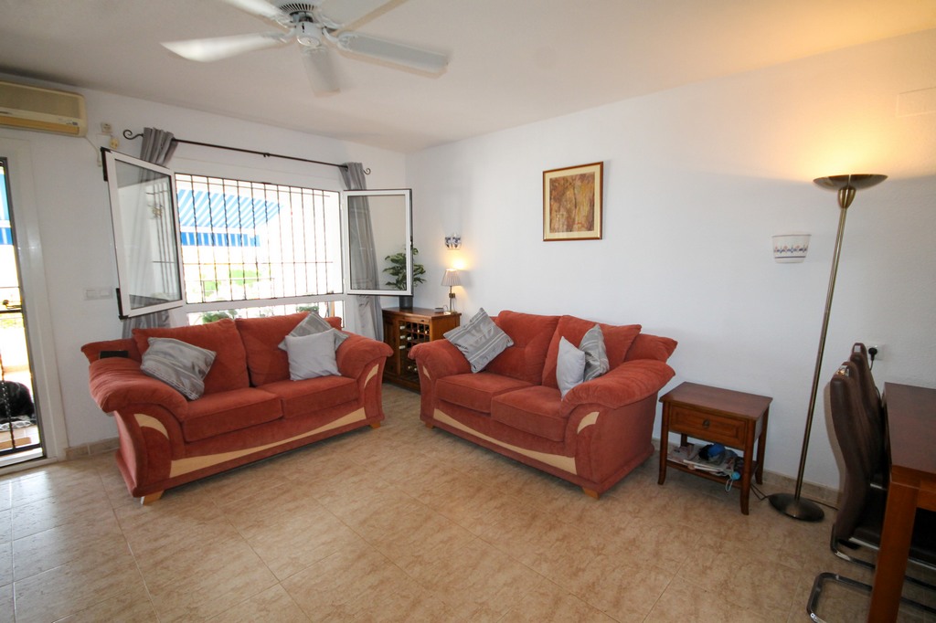 For Sale - Well presented 2 bed, 2.5 bath mid terrace with communal pools -  - 
