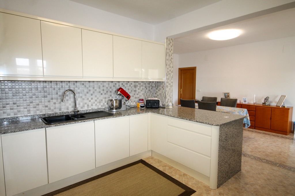 For Sale - Fabulous 5 bed 4 bath villa on large plot -  - Alicante