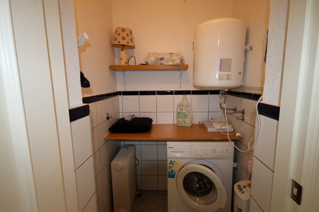 For Sale - Well presented 2 bed apartment with basement -  - Alicante